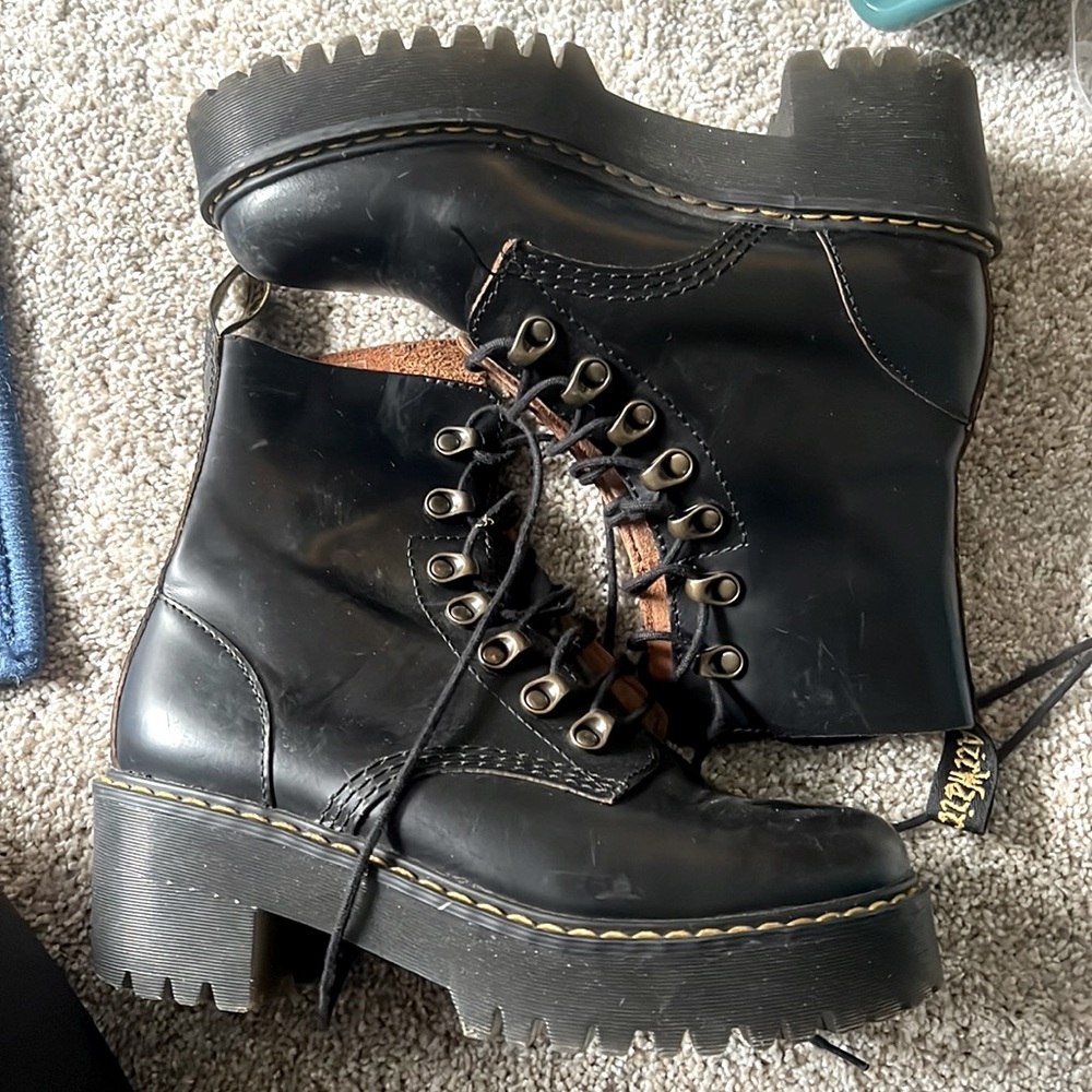 Dr martens Leona